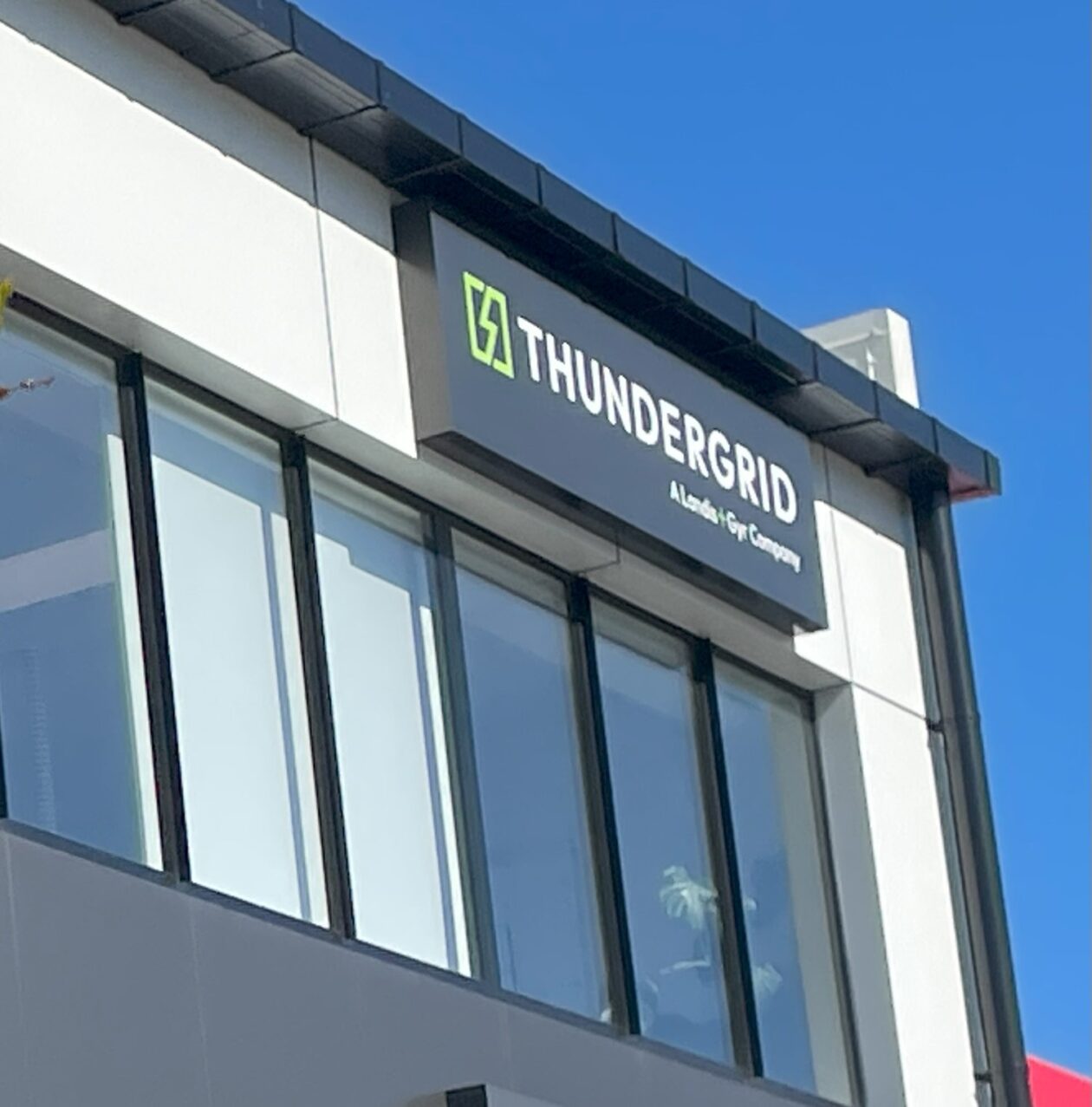 Building Sign company Adelaide Road Wellington Thundergrid Empowering Smart Charging