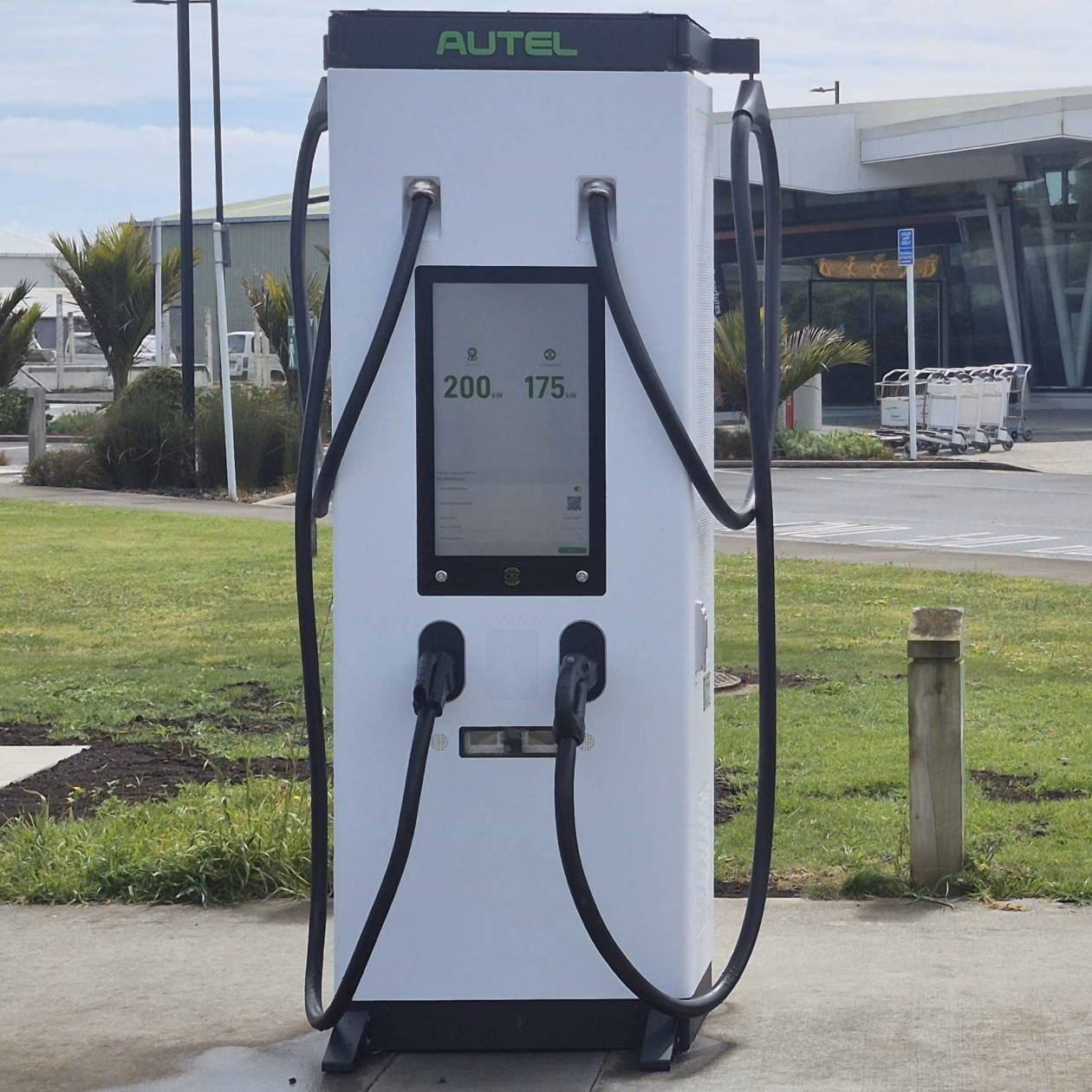 DC EV charger Thundergrid New Plymouth Airport 200 kW