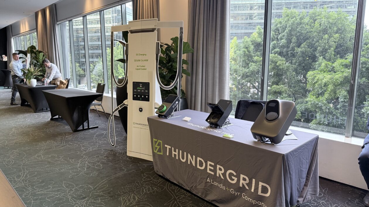 Thundergrid booth at port electrification conference DC high-power EV charger