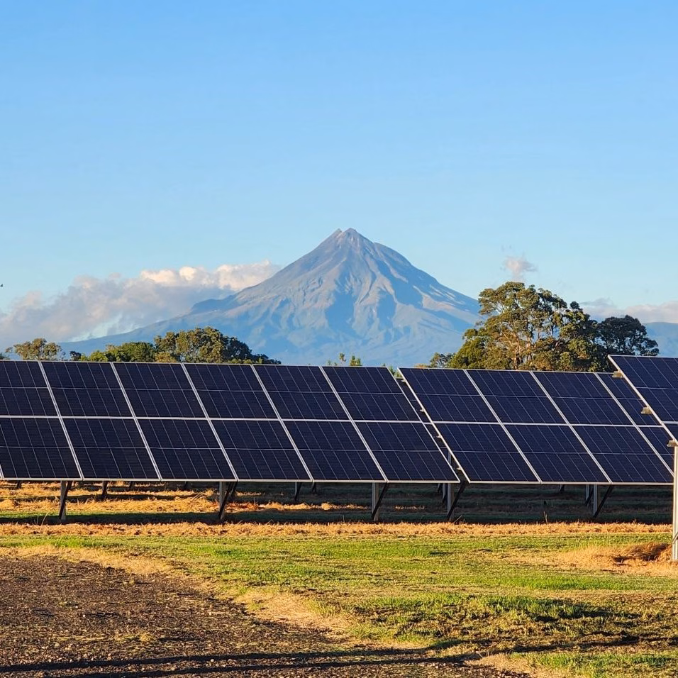 New Plymouth Airport solar park BESS integration Thundergride