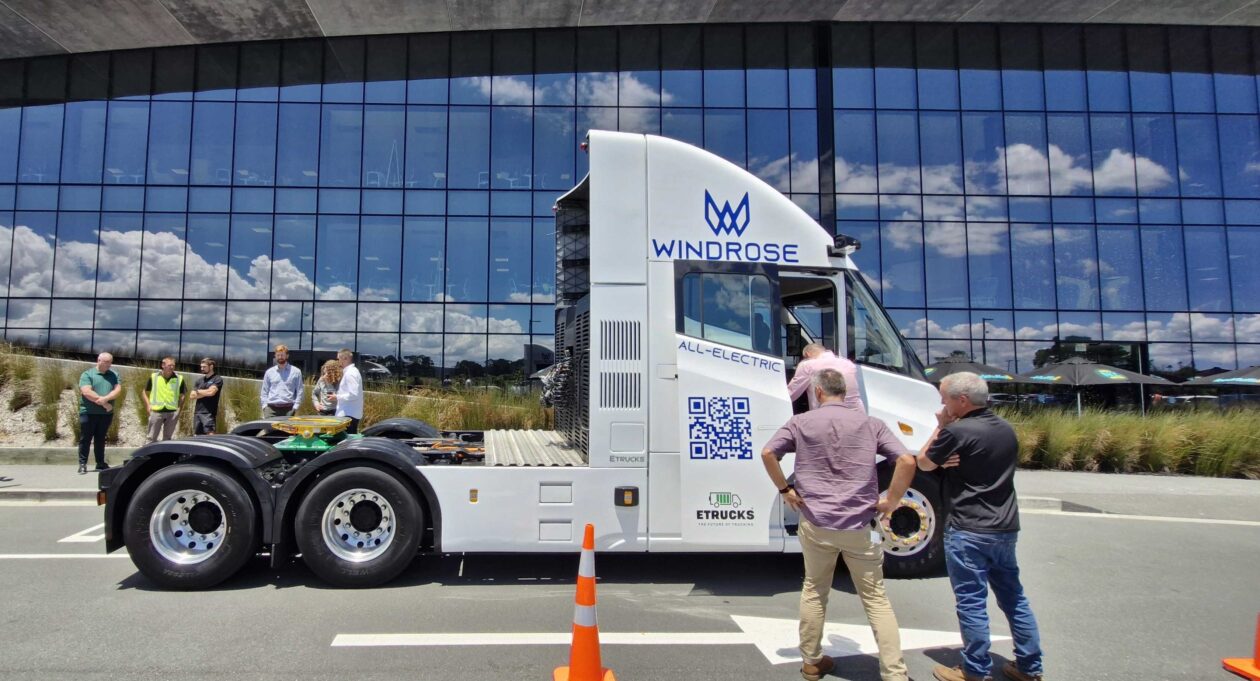 Windrose E-truck electric truck EV charging Thundergrid